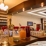Otel Ipekyolu İstanbul