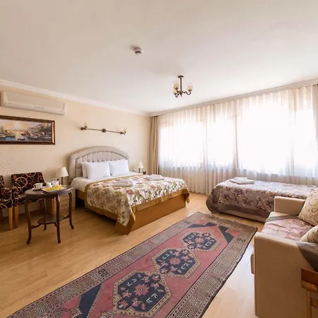 酒店 尔彭柯雅鹿酒店 3*